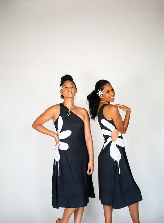 LBD (Little Black Dress)